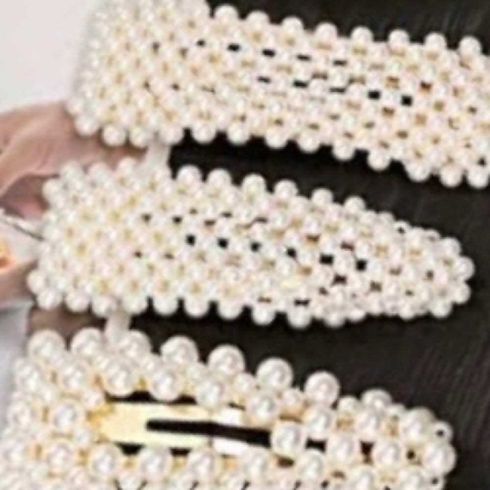 Pearl Hair clips